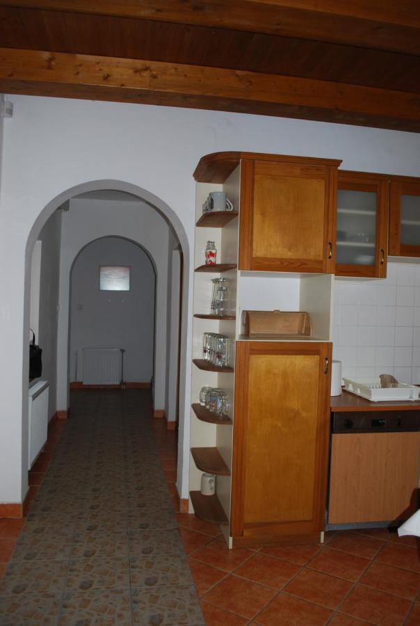 לינה וארוחת בוקר Apostag Casa Napsugar Panzio מראה חיצוני תמונה