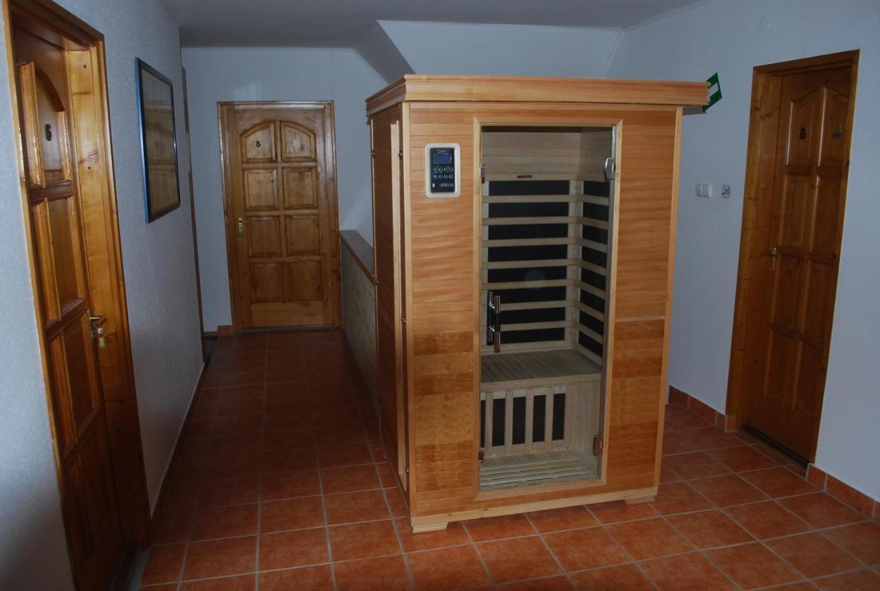 לינה וארוחת בוקר Apostag Casa Napsugar Panzio מראה חיצוני תמונה