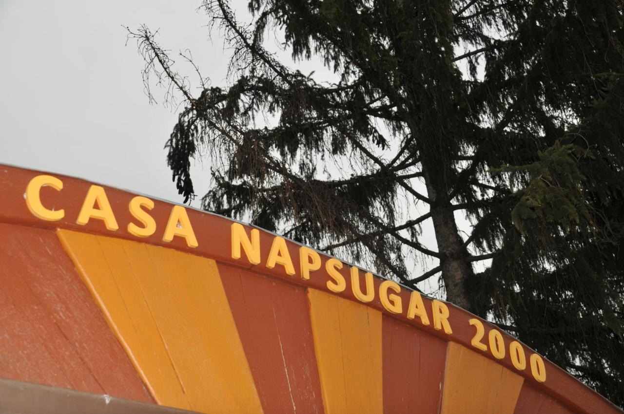 לינה וארוחת בוקר Apostag Casa Napsugar Panzio מראה חיצוני תמונה